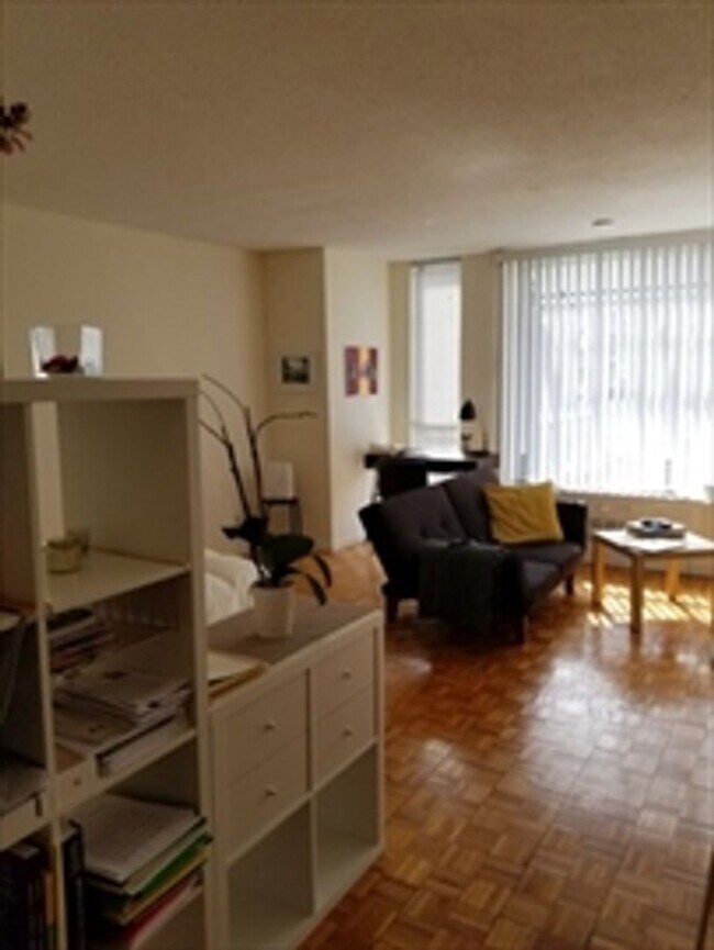 Building Photo - 44 Washington St