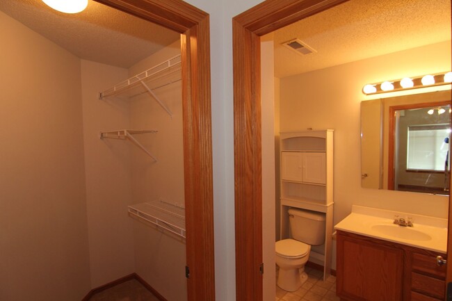 Building Photo - 4385 Berkeley Ln