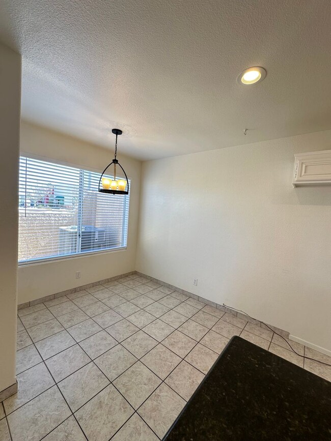 Building Photo - West Palmdale Townhouse