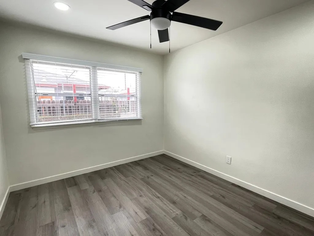 Building Photo - 540 N 4th St