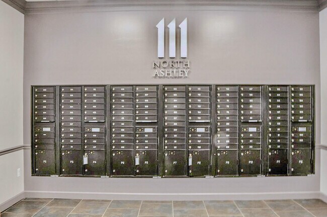 Building Photo - 111 N Ashley St