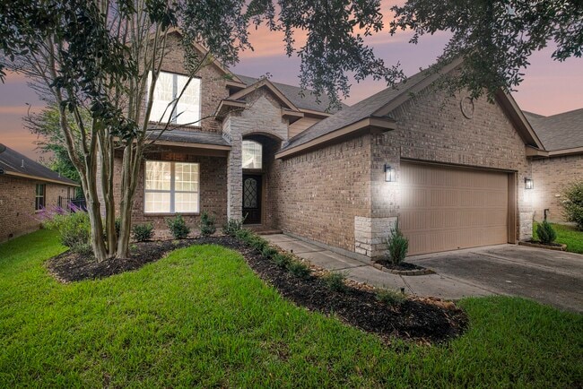 Primary Photo - 210 Black Swan Pl