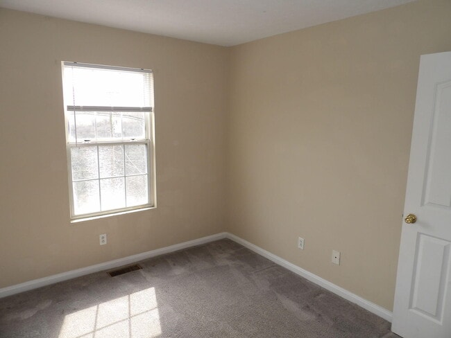 Building Photo - 344 Bypass Plaza Dr