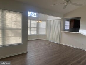 Building Photo - 1905 Bennett Pl