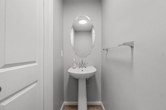 Building Photo - 23460 Twin Falls Ter