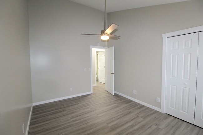 Building Photo - 1026 Blue Ridge Dr
