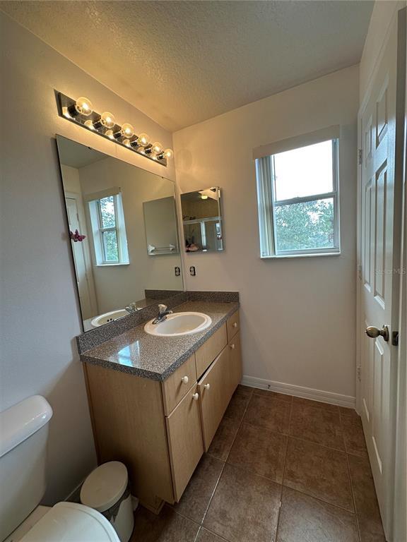 Building Photo - 1230 S Beach Cir