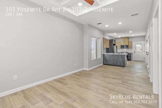 Building Photo - 103 Yosemite Dr