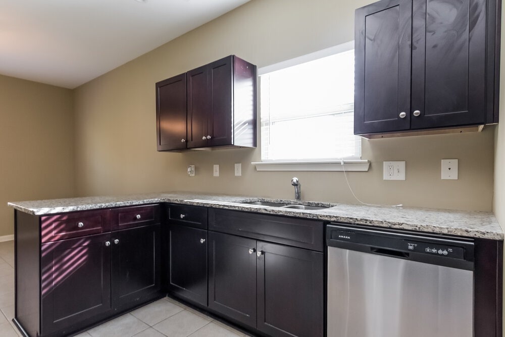 Building Photo - 44 Hamil Ct NW