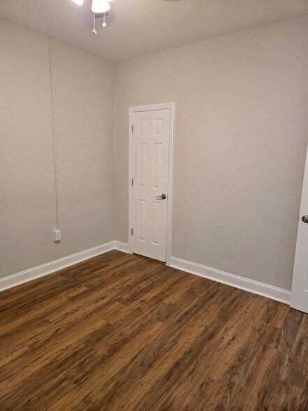 Building Photo - 1197 Commonwealth Ave