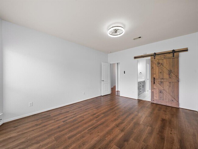 Building Photo - 25718 Westbourne Dr