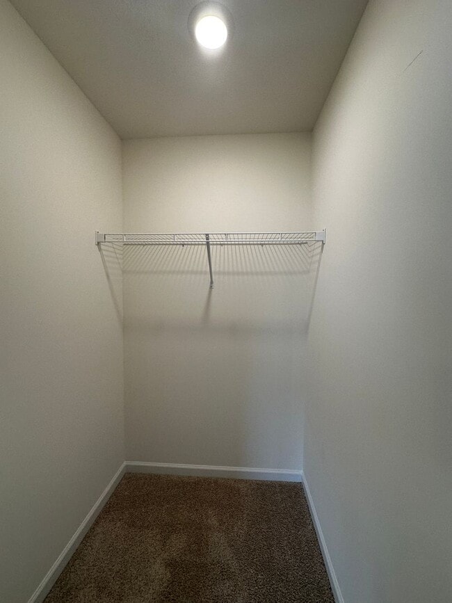 Building Photo - 3 bed/2.5 bath with garage - E Morristown, TN