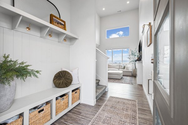 Building Photo - 1974 Red Yearling Dr