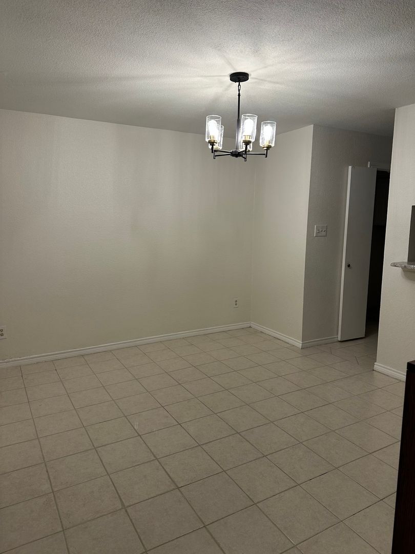 Building Photo - 2412 Nebulus Dr
