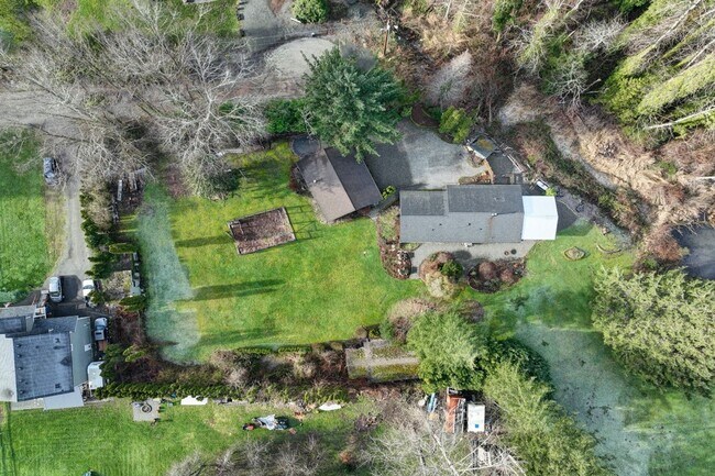 Building Photo - 3bd/2ba North Bend House