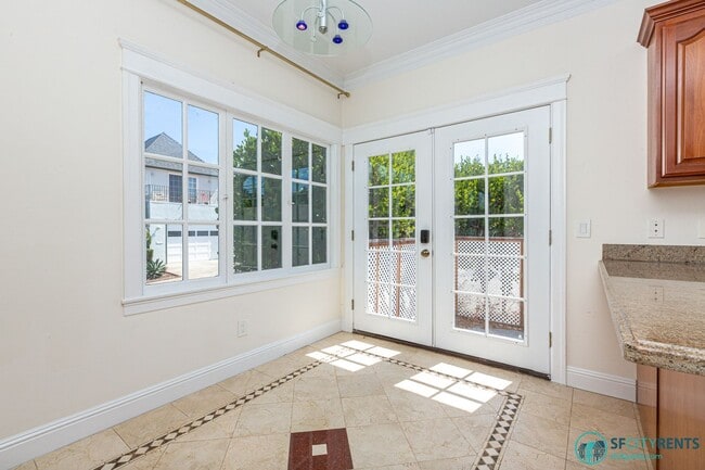 Building Photo - Elegant 4BD / 4BA Home in Balboa Terrace —...