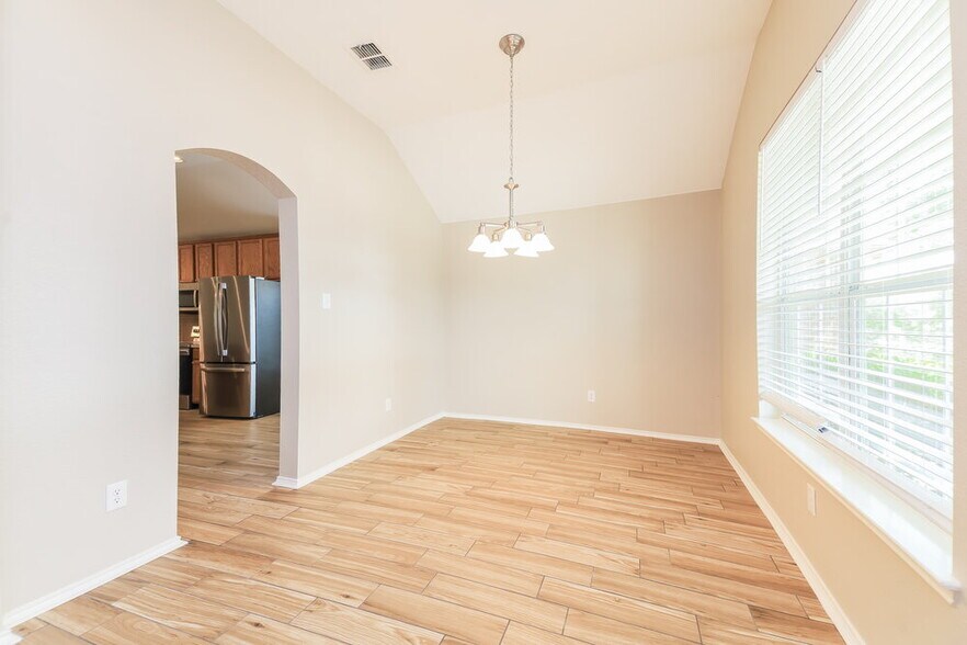 Building Photo - 709 Fireberry Dr