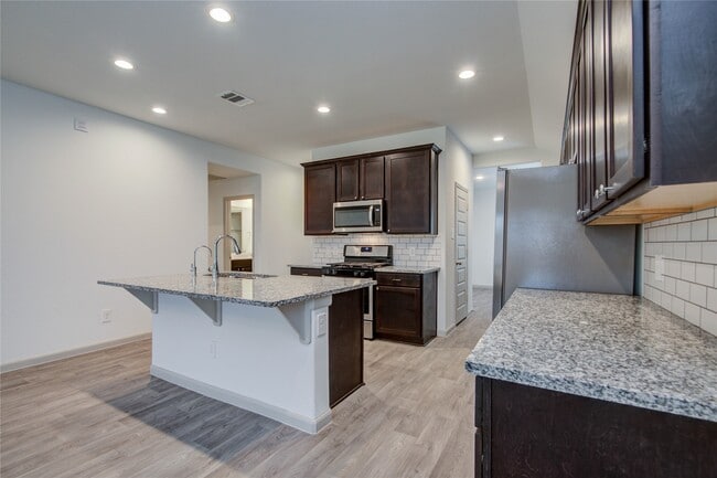 Building Photo - 3507 Telford Ln