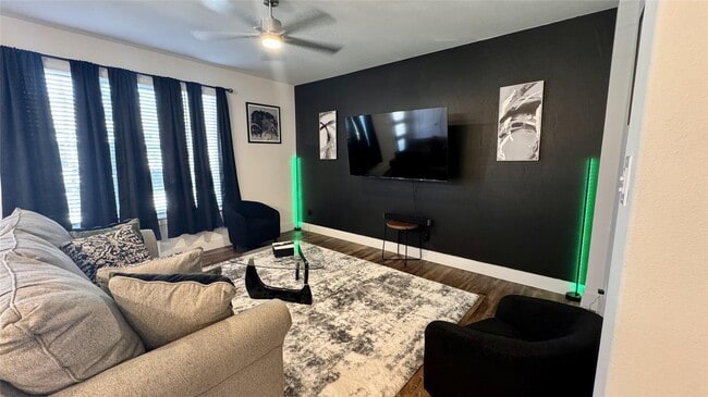 Building Photo - 1426 Birds Fort Trl