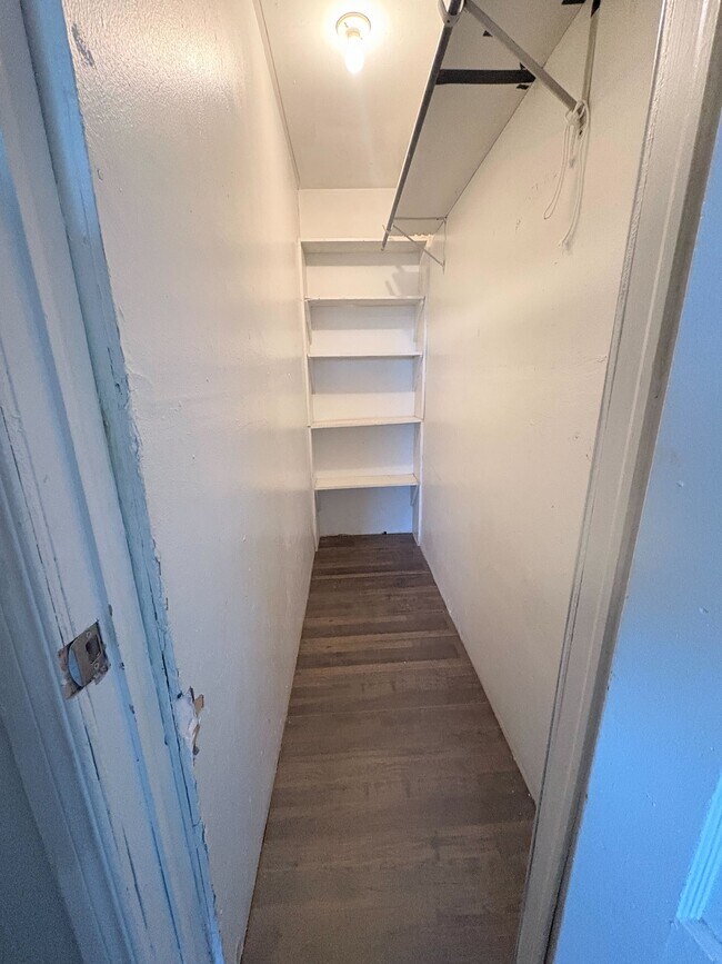 Building Photo - 312-14 N Hedgecoke St