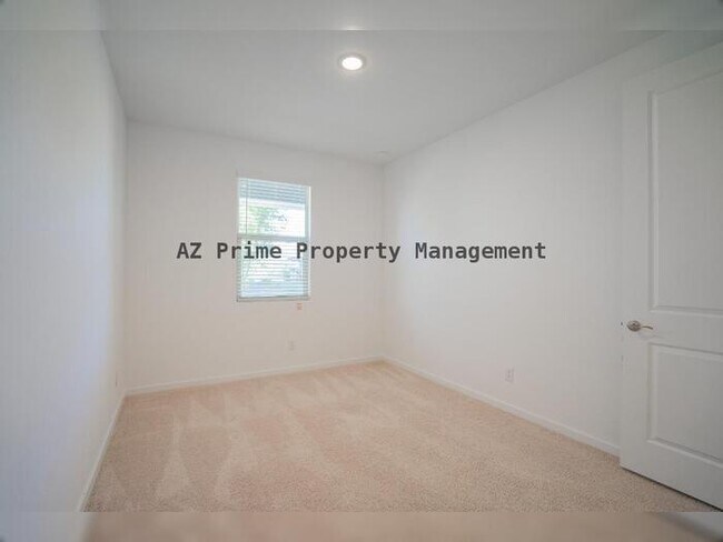 Building Photo - 17317 W Running Deer Trl