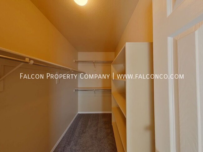 Building Photo - 8394 Kettle Drum St