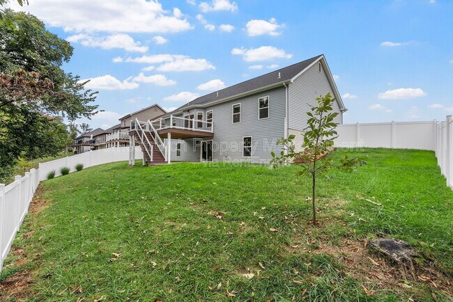 Building Photo - 31873 Tea Olive Dr