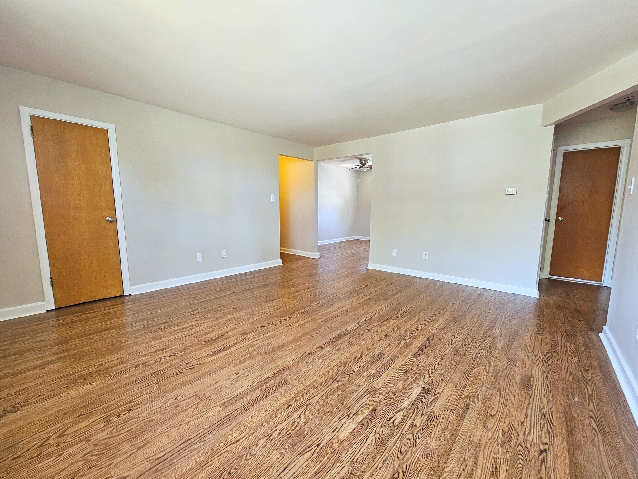 Building Photo - 24 Surrey Rd