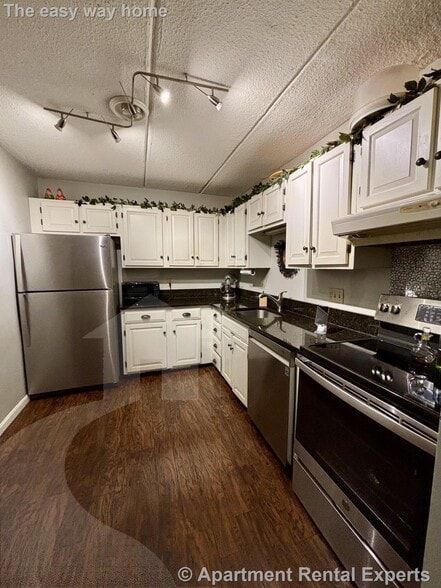Building Photo - 2500 Mystic Valley Pkwy