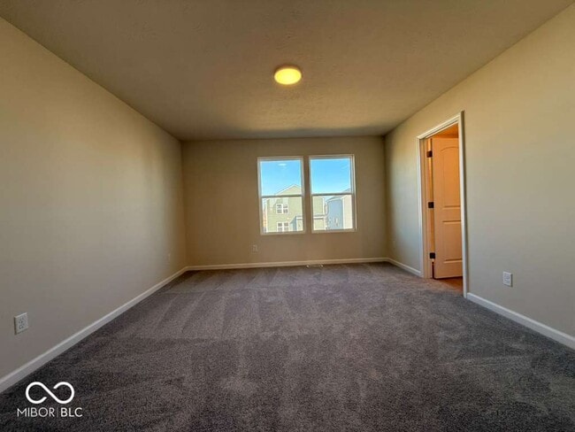 Building Photo - 3815 Sterling Dr