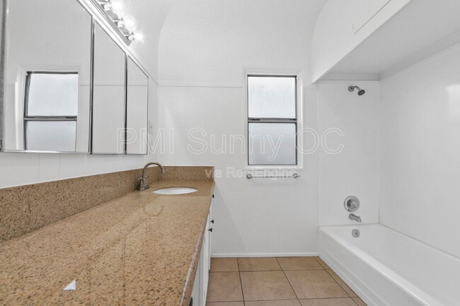 Building Photo - 5768 Campo Walk