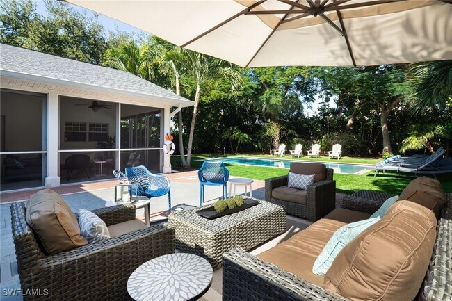 Building Photo - 339 4th Ave N