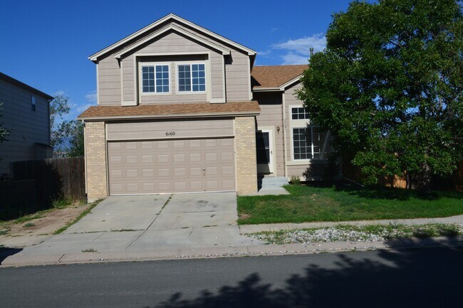 Primary Photo - Spacious Sundown 4BD Home on Corner Lot – ...