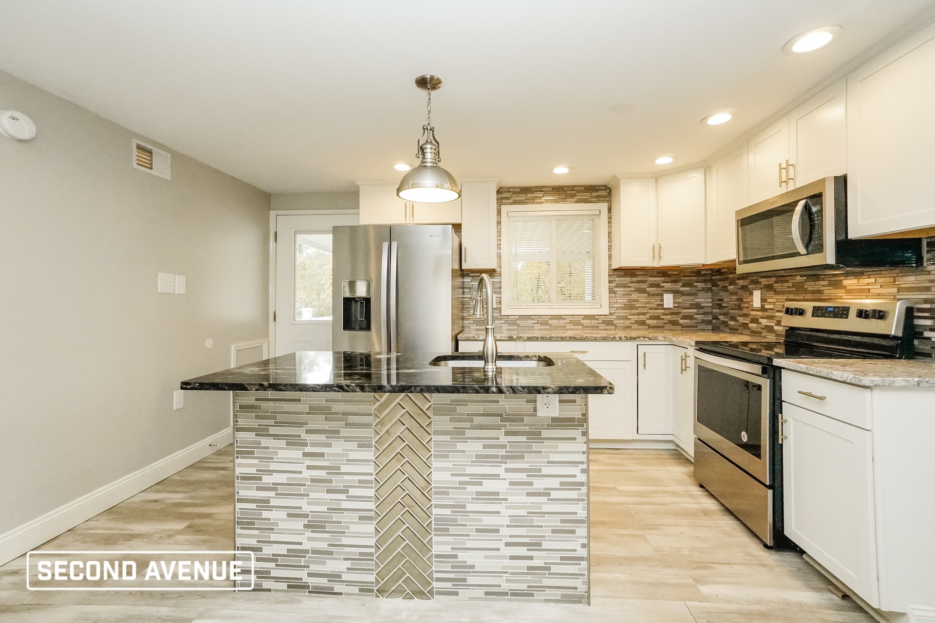 Building Photo - 854 Monaca Rd