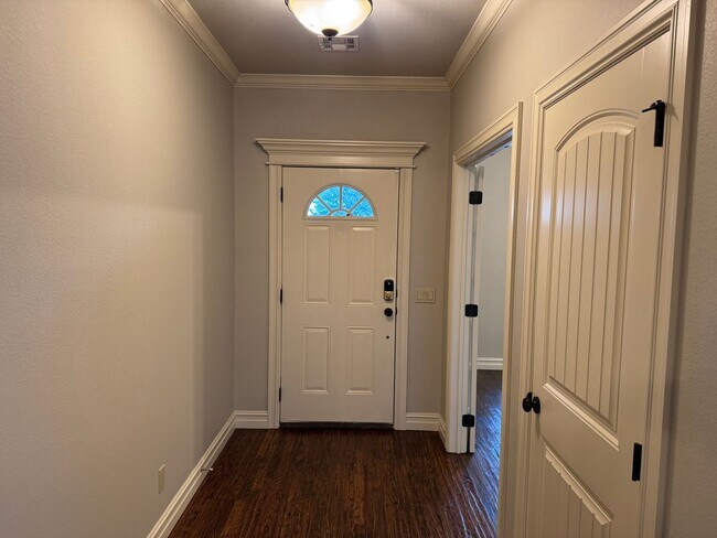 Building Photo - BIXBY - 3 bed, 2 bath, 3 car garage!!