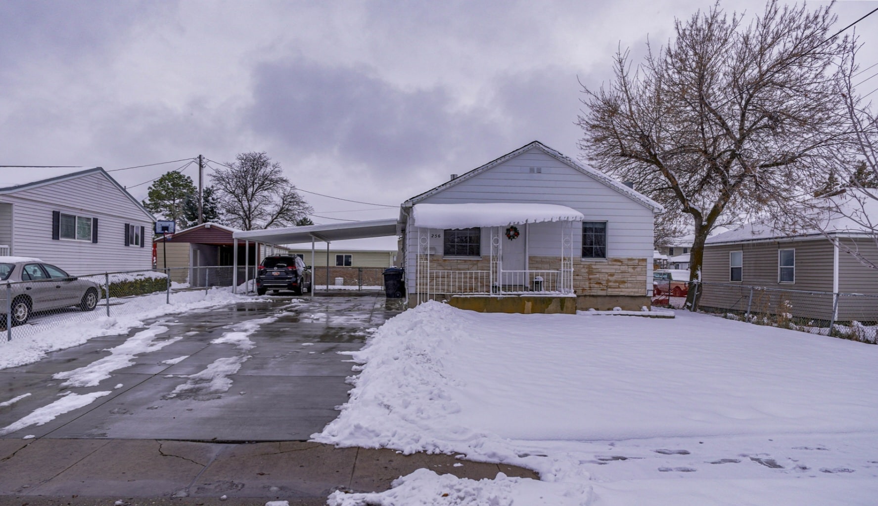 Building Photo - 256 E 800 N