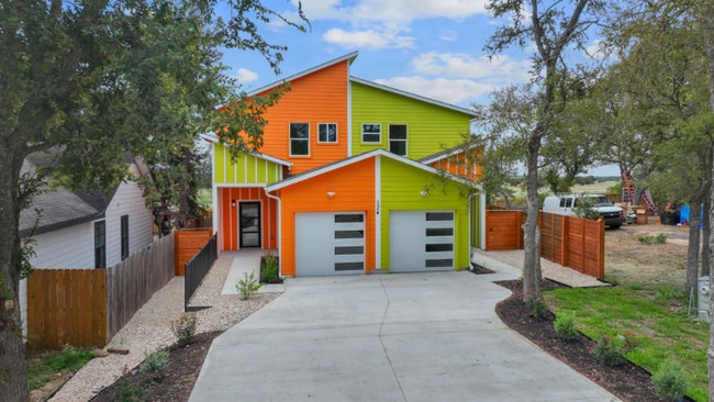 Building Photo - 124 S Mockingbird Cir