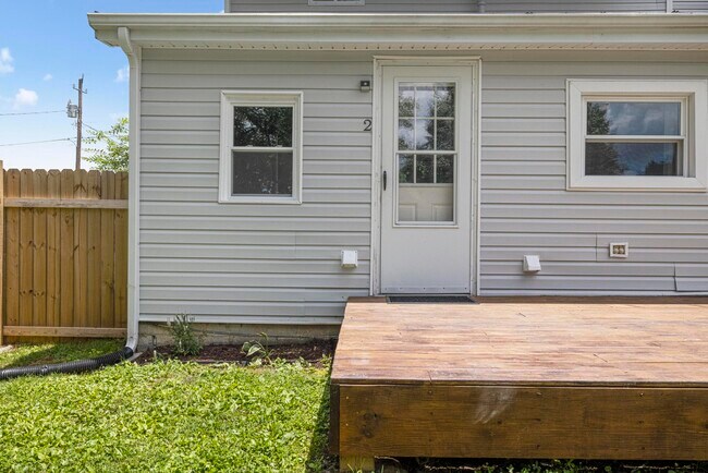 Building Photo - 820 Florida Ave