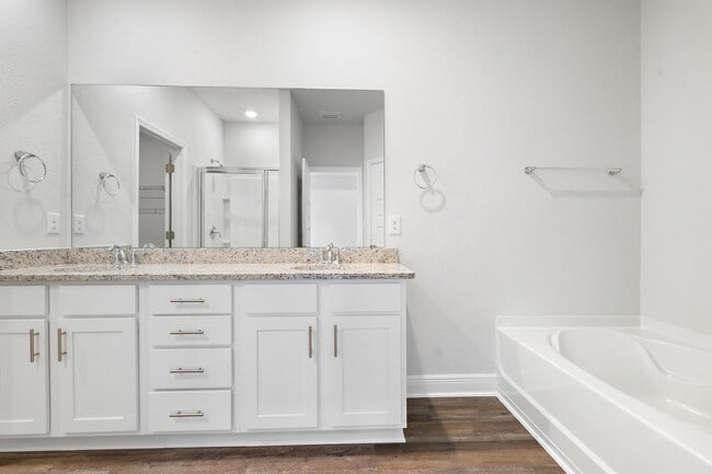 Building Photo - 13407 Shoshoney Cir