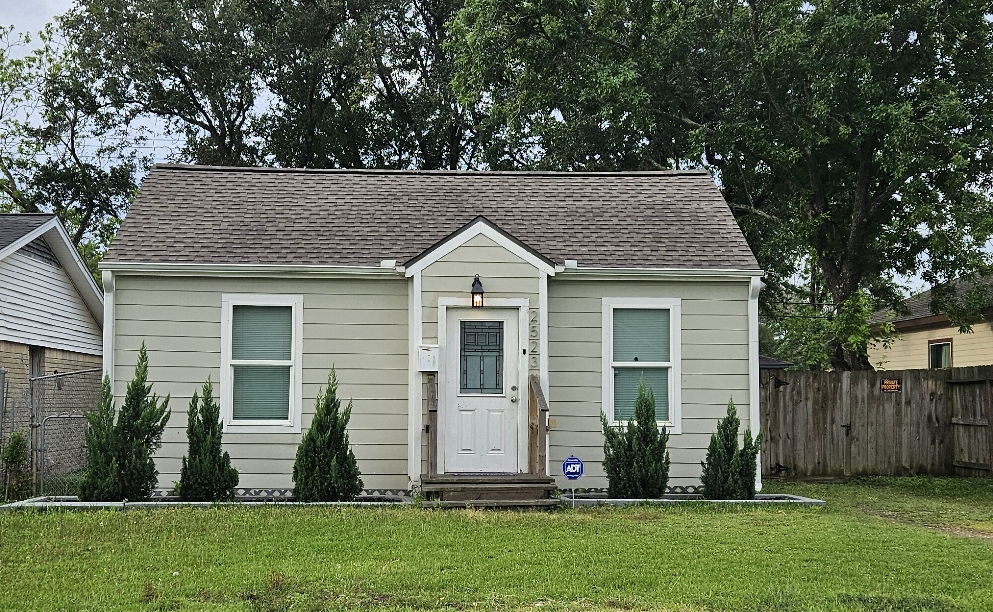Building Photo - 2523 7th Ave N