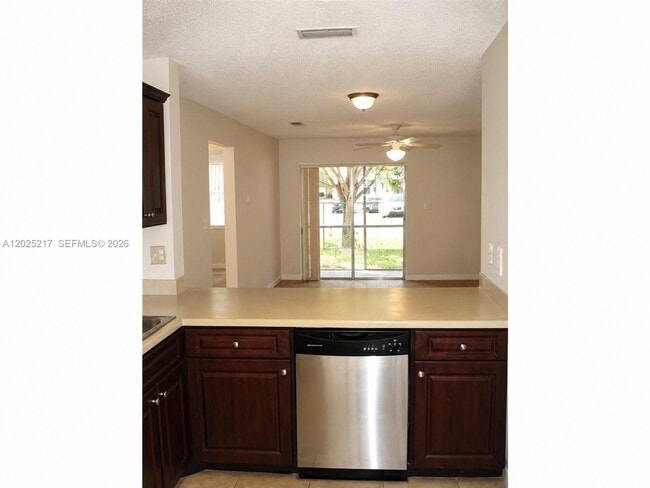 Building Photo - 2240 SW 81st Ave