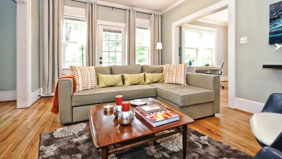 Building Photo - 800 Magnolia Ave