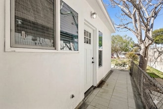 Building Photo - Coconino Apartments