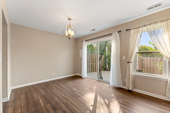 Building Photo - 503 Nebraska Cir