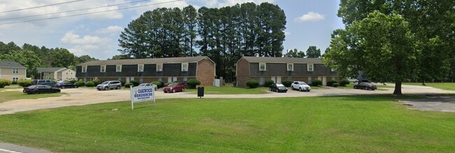 Building Photo - 800 Oakwood St