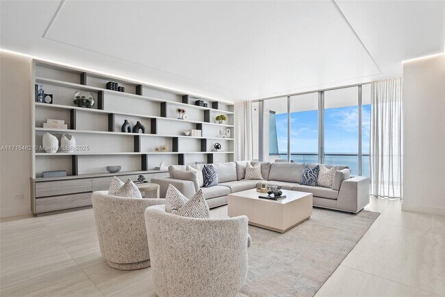 Building Photo - 18501 Collins Ave