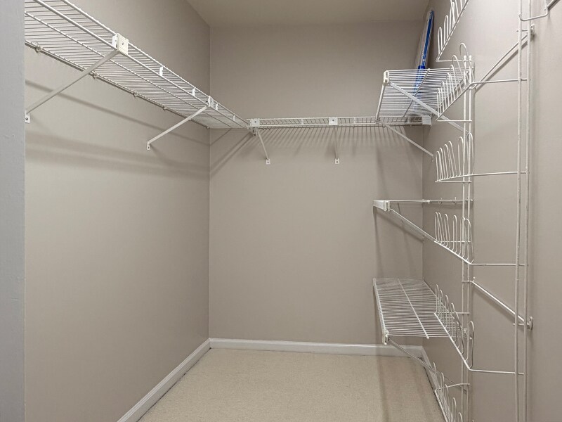 Building Photo - 6140 Gray Gate Ln