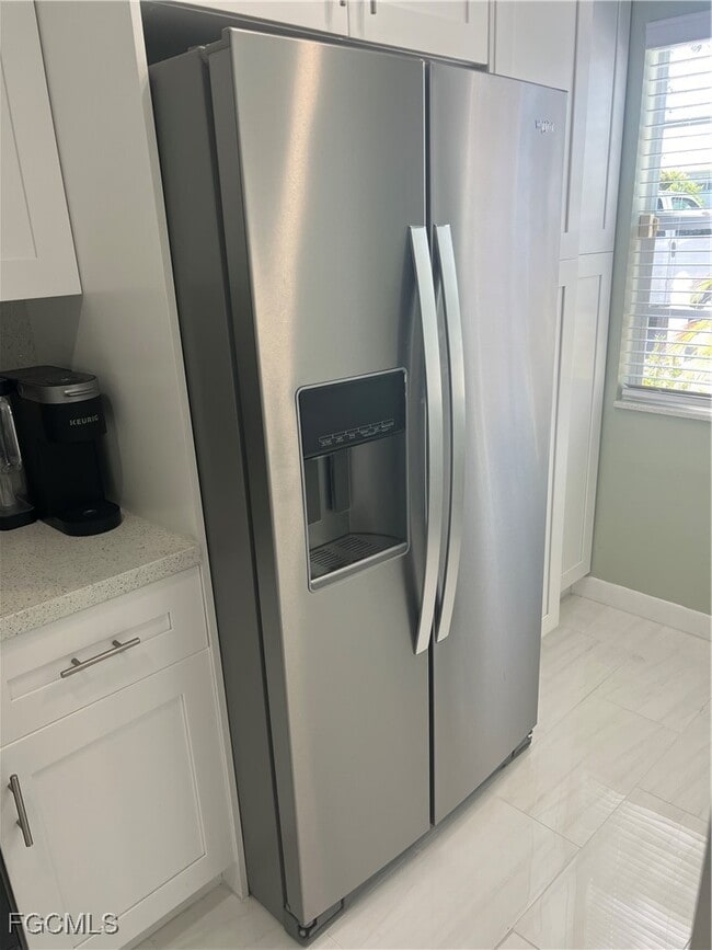 Building Photo - 3345 N Key Dr