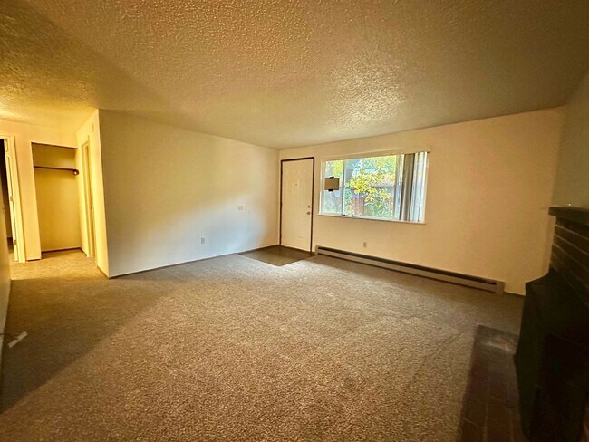 Building Photo - 3809-3811 SE 164th Avenue