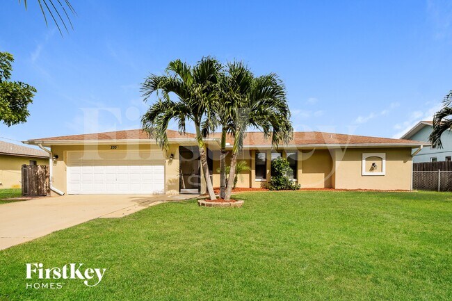 Building Photo - 233 SW 38th St